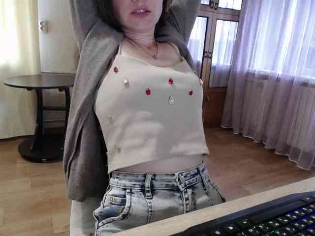 Millie webcam