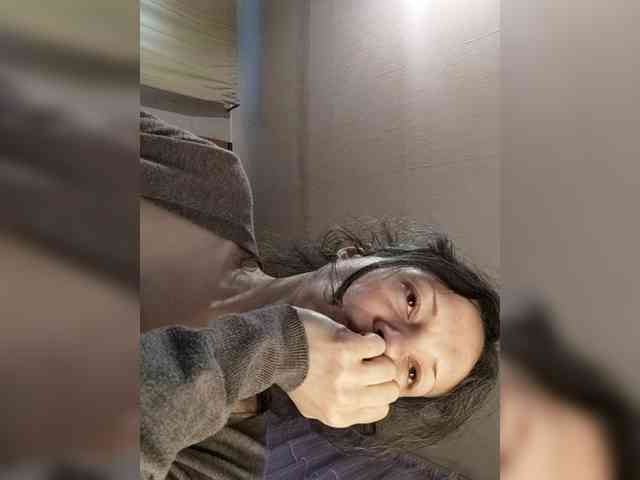 Viviennn webcam