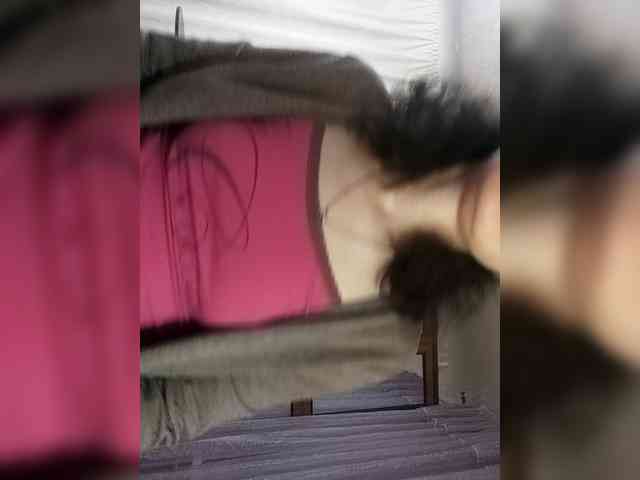 Viviennn webcam