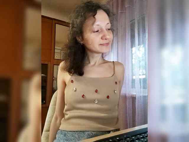 Viviennn webcam