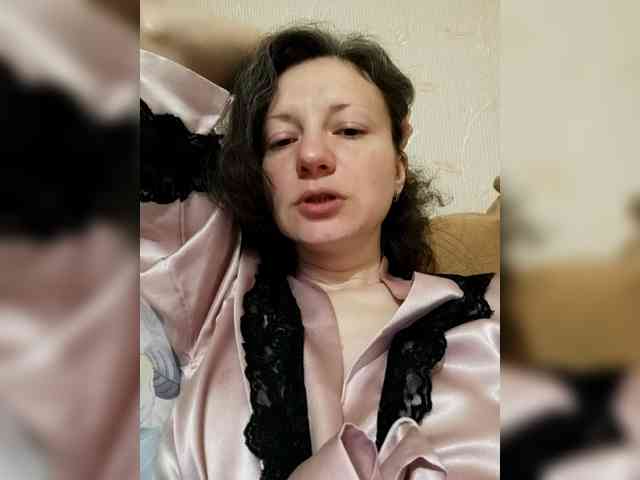 Viviennn webcam