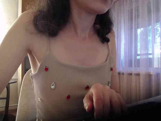 Millie webcam