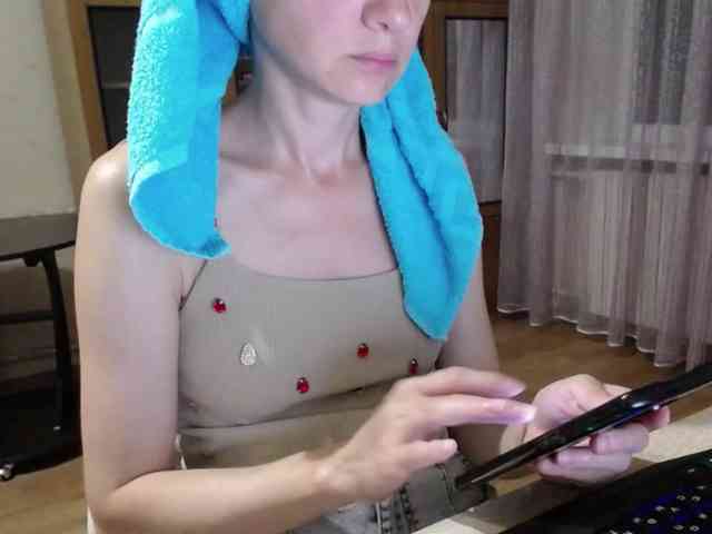 Mint-Lime Live Webcam on BongaCams