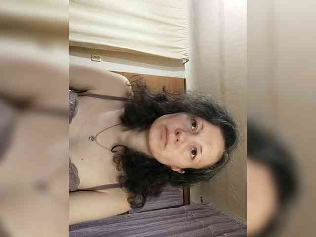 Viviennn webcam