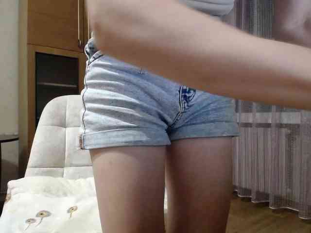 Millie webcam