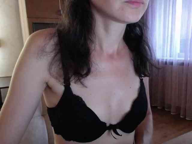 Millie webcam