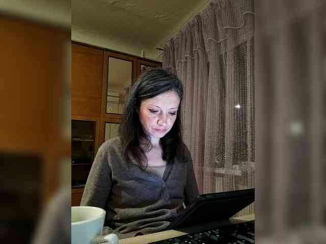 Viviennn webcam