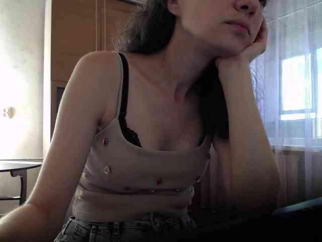 Millie webcam