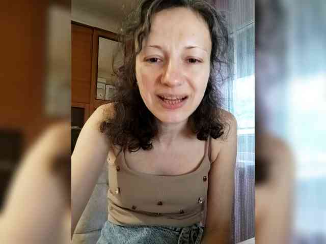 Viviennn webcam