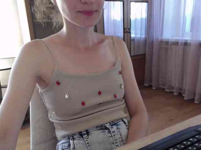 Millie webcam