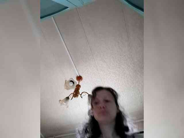 Viviennn webcam