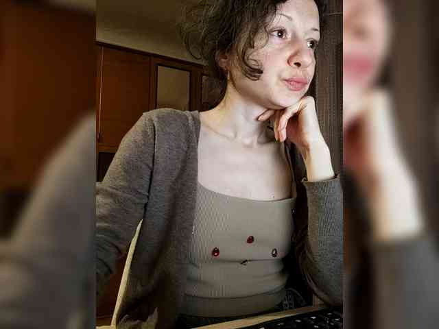 Viviennn webcam