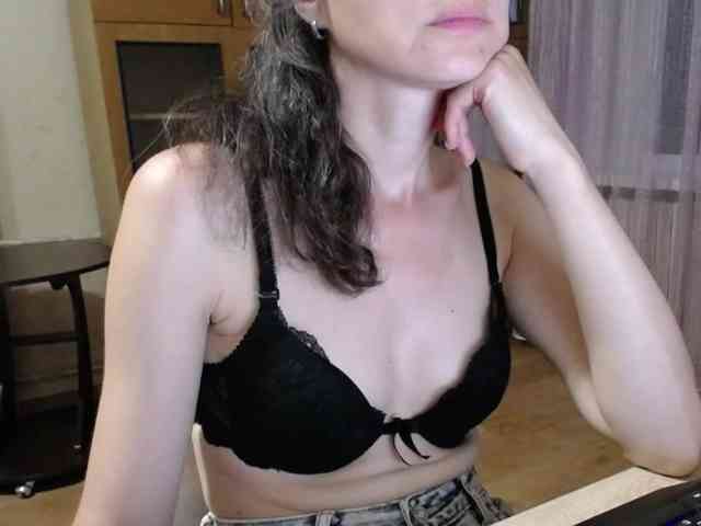 Millie webcam