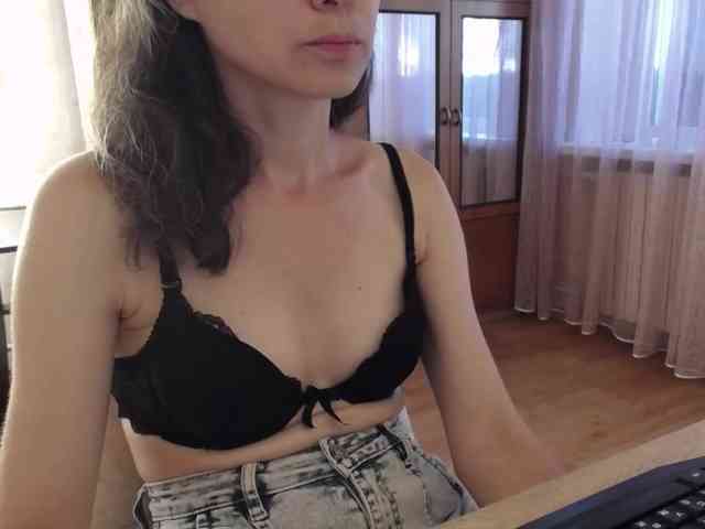 Millie webcam