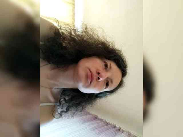 Viviennn webcam