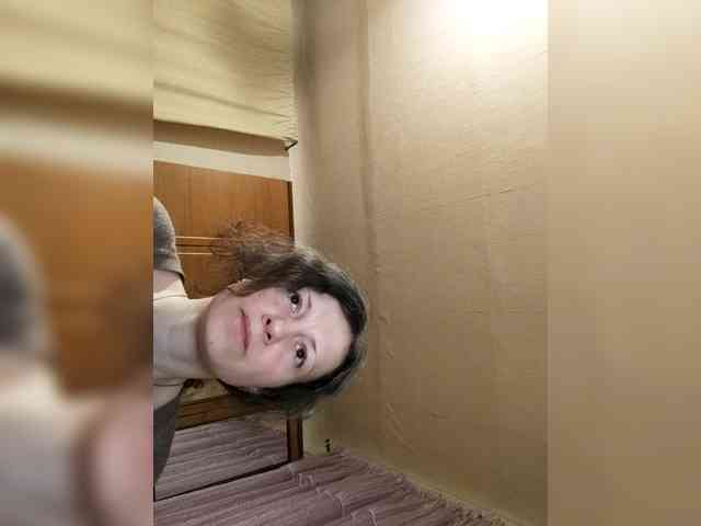 Viviennn webcam
