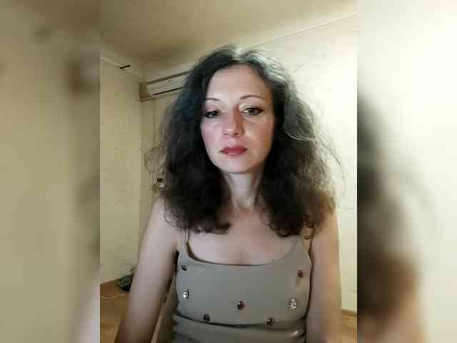 Millie webcam