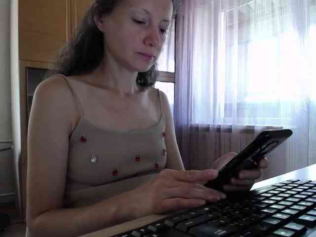 Millie webcam