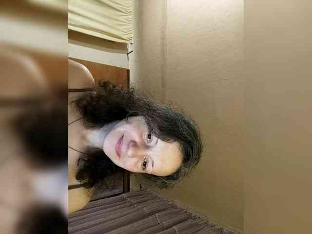 Viviennn webcam