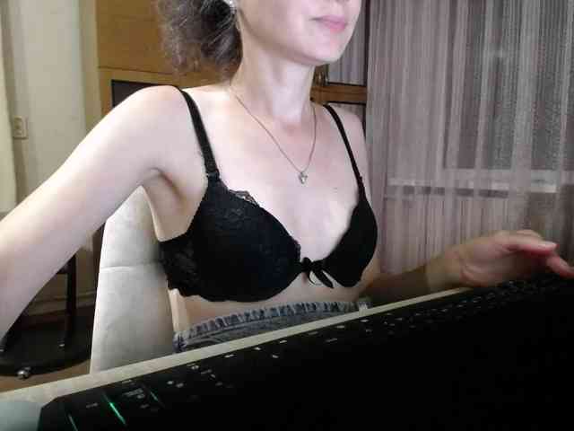 Millie webcam