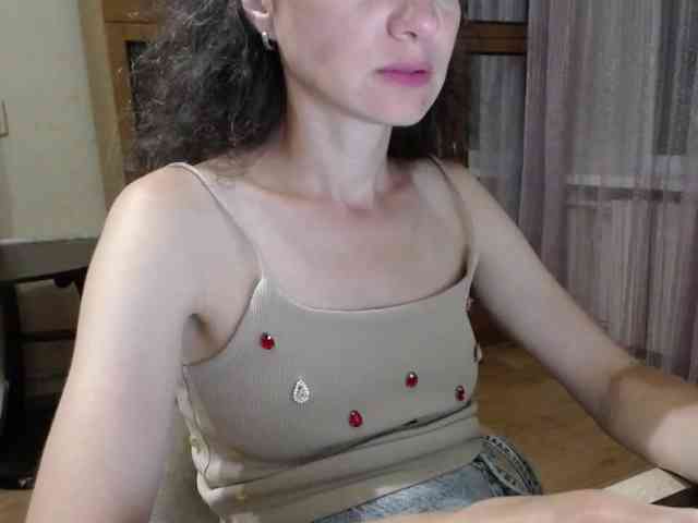 Millie webcam
