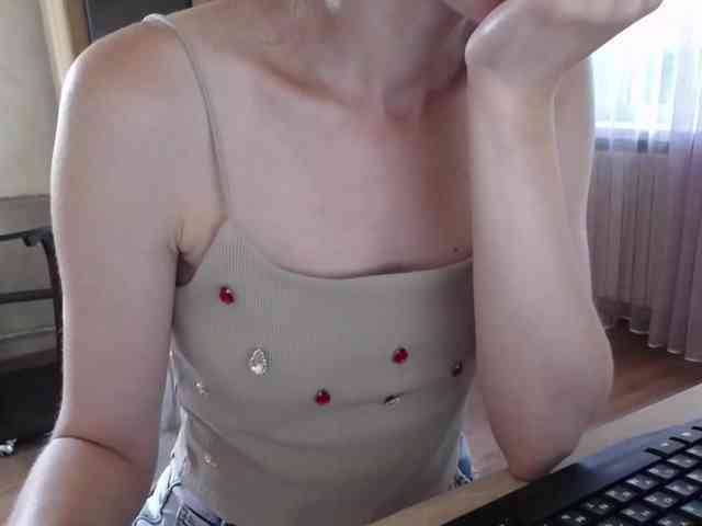 Millie webcam