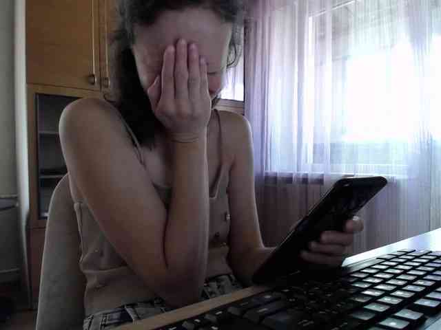 Millie webcam