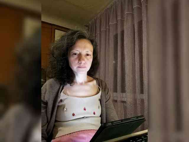 Viviennn webcam