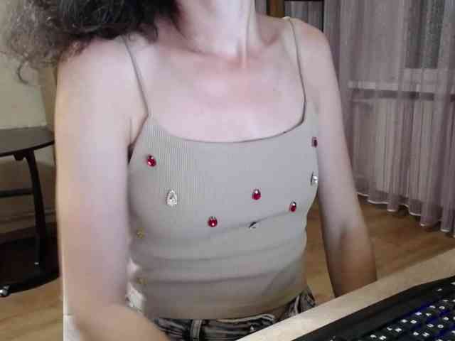 Millie webcam