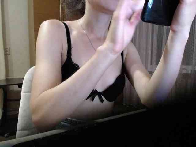 Model: Millie