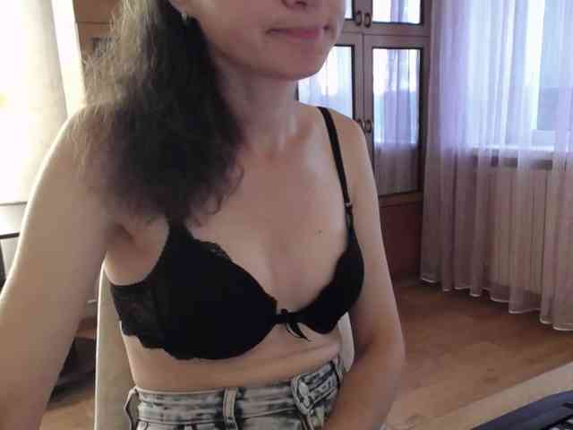 Millie webcam