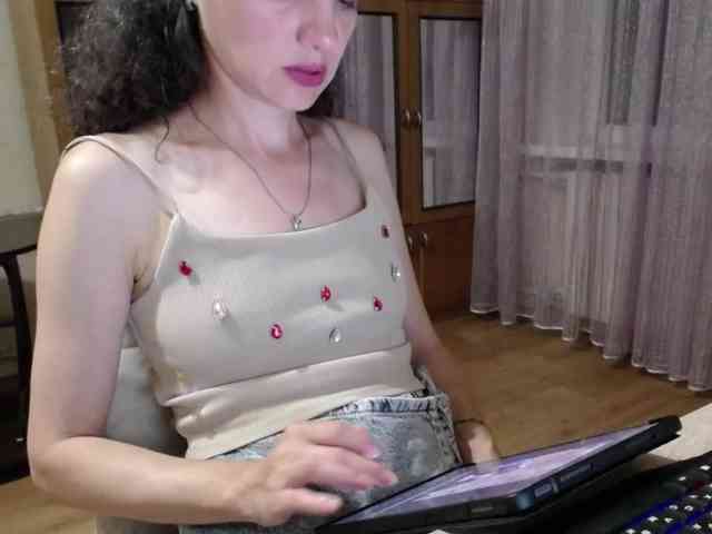 Millie webcam