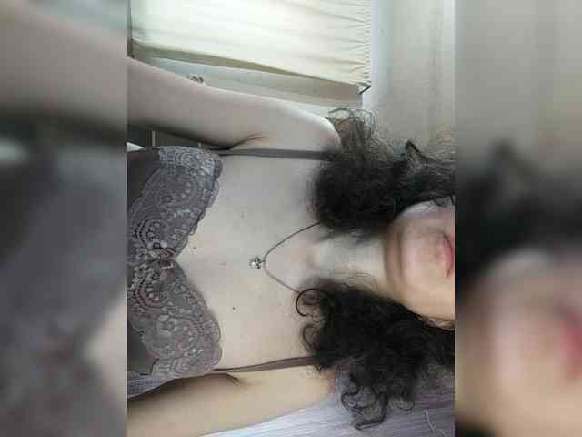 Viviennn webcam