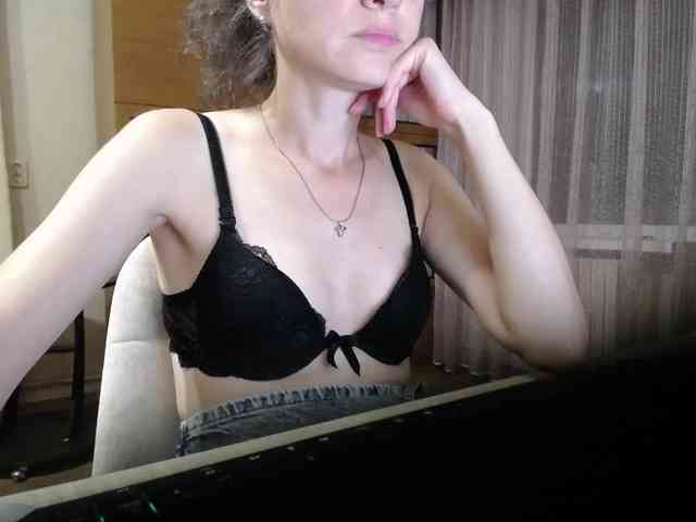 Millie webcam