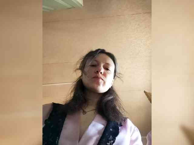 Viviennn webcam