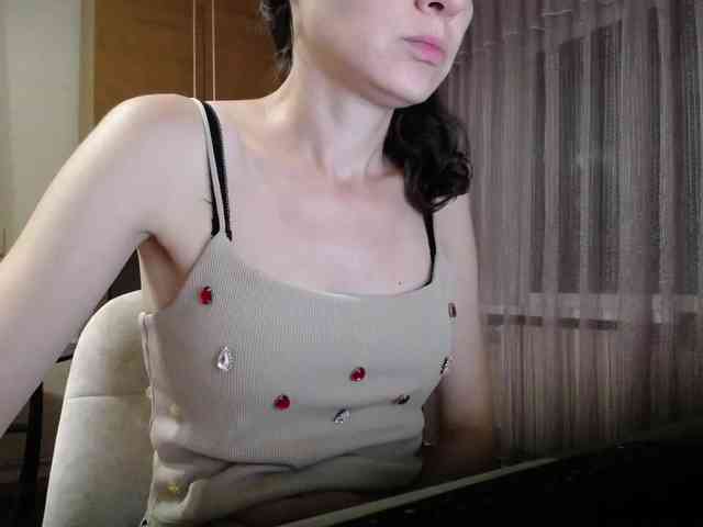 Millie webcam