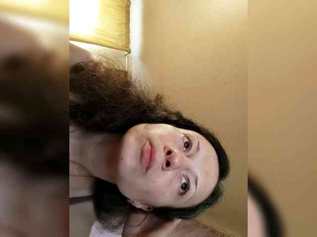 Viviennn webcam