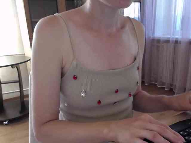 Millie webcam