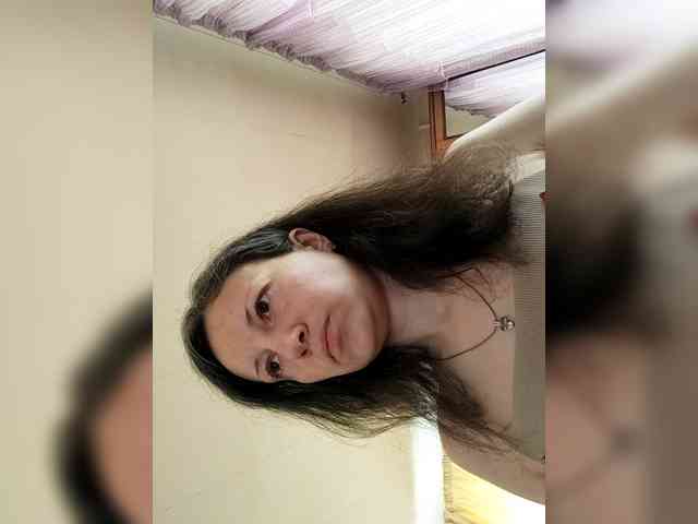 Viviennn webcam