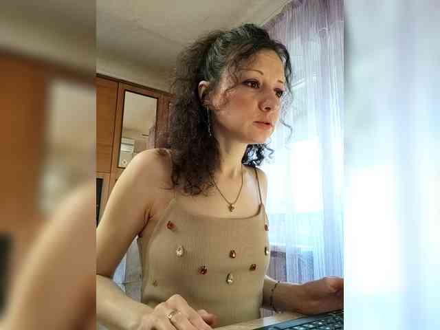 Viviennn webcam