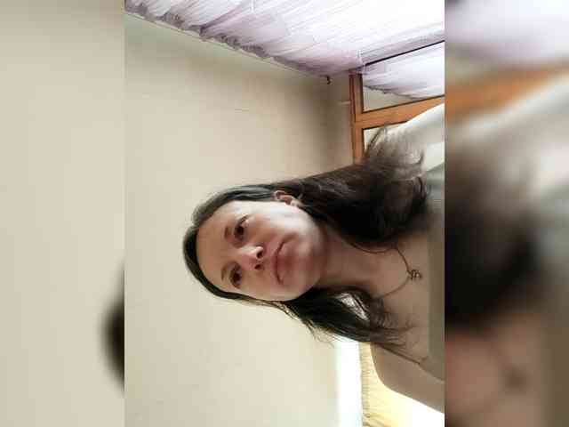 Viviennn webcam