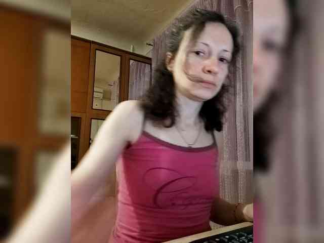 Viviennn webcam