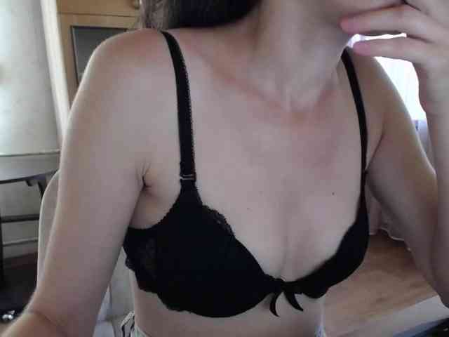 Millie webcam