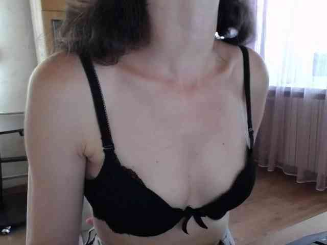 Millie webcam