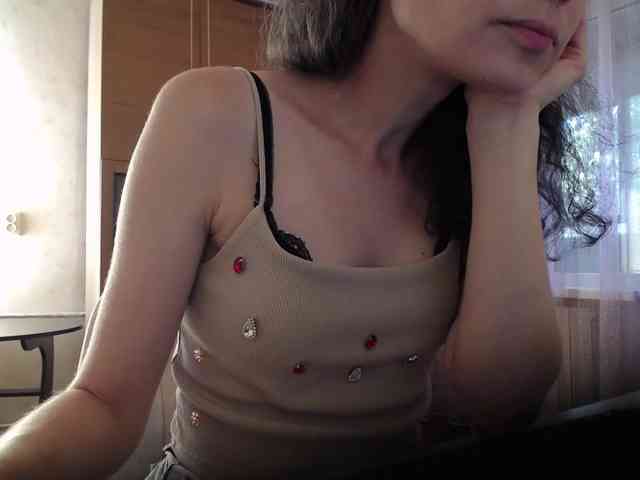 Millie webcam