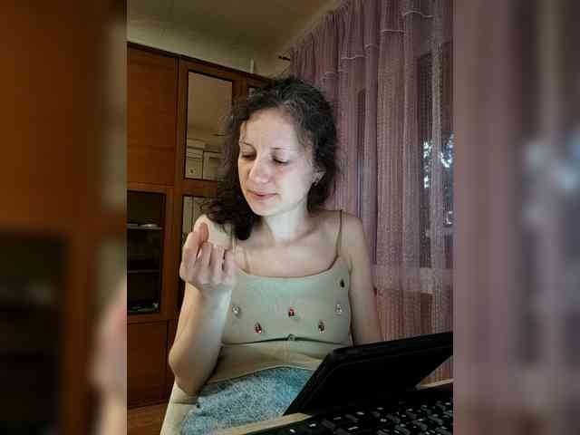 Viviennn webcam