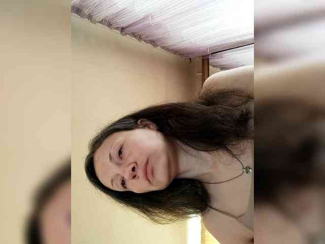 Viviennn webcam