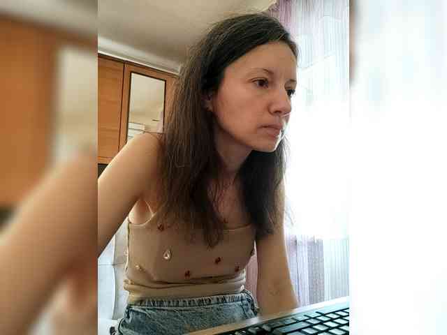 Viviennn webcam