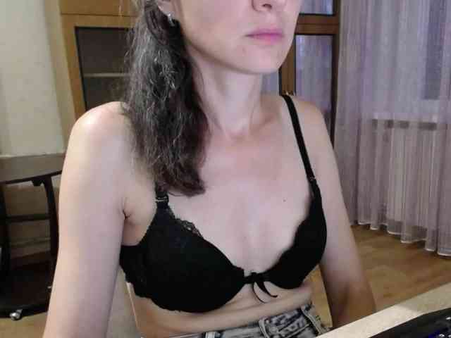 Millie webcam