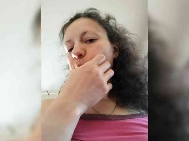 Viviennn webcam